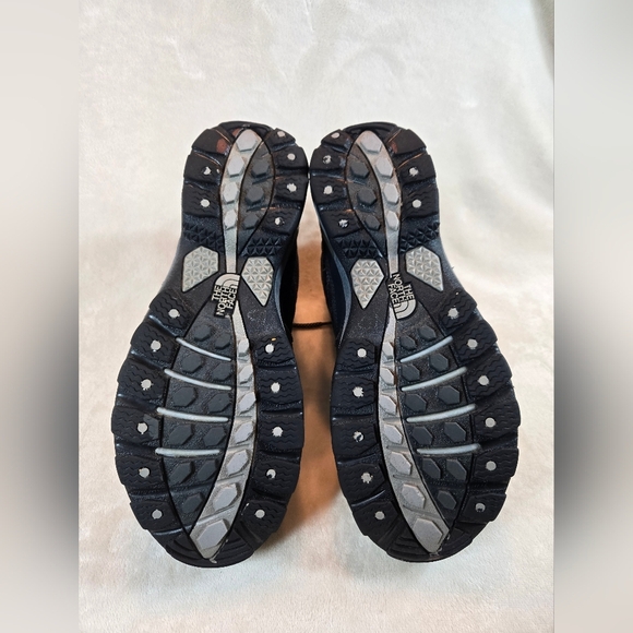 Northface Waterproof Chilkat Fall, Winter, Spring Midrise Boot - Picture 11 of 11
